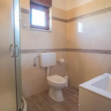Villa Dijana West