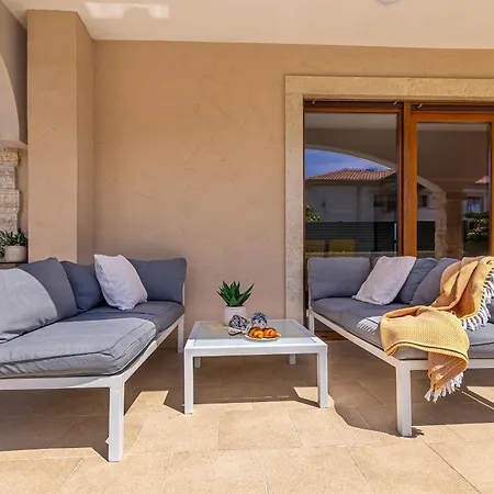 Dijana West Linardići