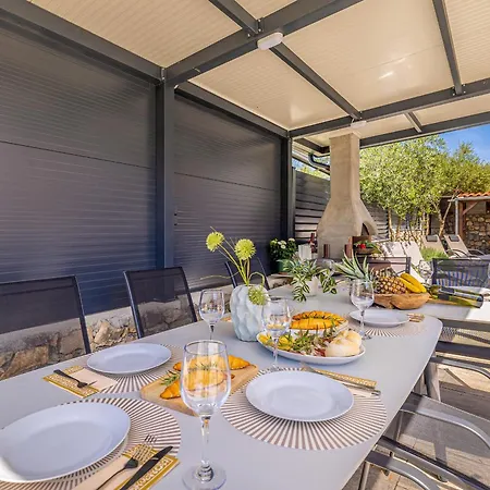 Dijana West 别墅 Linardići