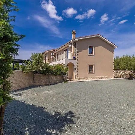 Dijana West * Linardići